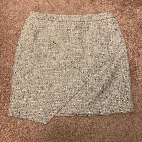 H&M Dresses & Skirts - Tan Tweed Faux Wrap Work Skirt H&M